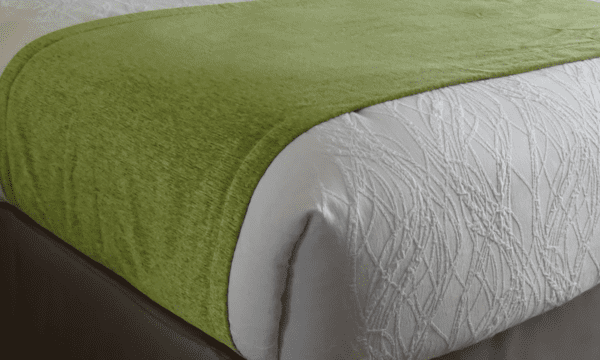 bed-scarf-moss