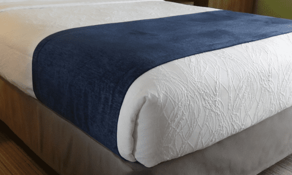 bed-scarf-navy